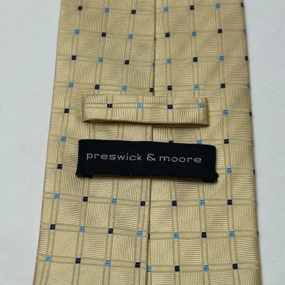 Preswick & Moore Mens Silk Geometric Grid Dobby Necktie OS Gold Navy Blue Formal